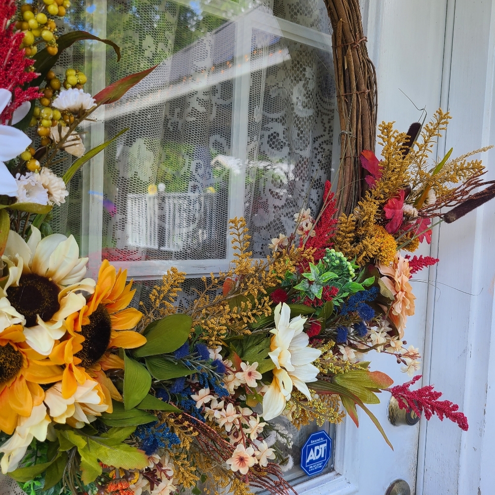 Fall wreath *HANDMADE * - Picture 4 of 4